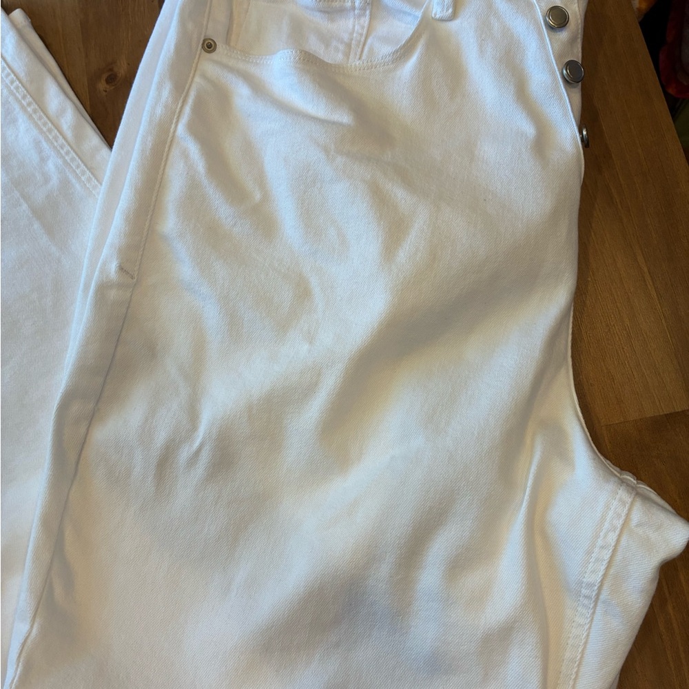 Good American White Straight Jeans - Picture 2 of 12